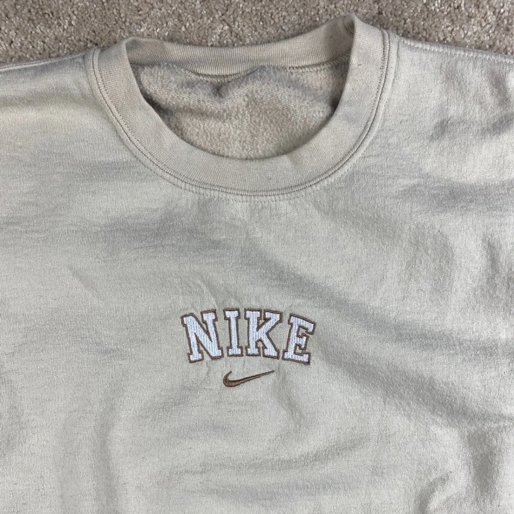 Nike vintage crewneck